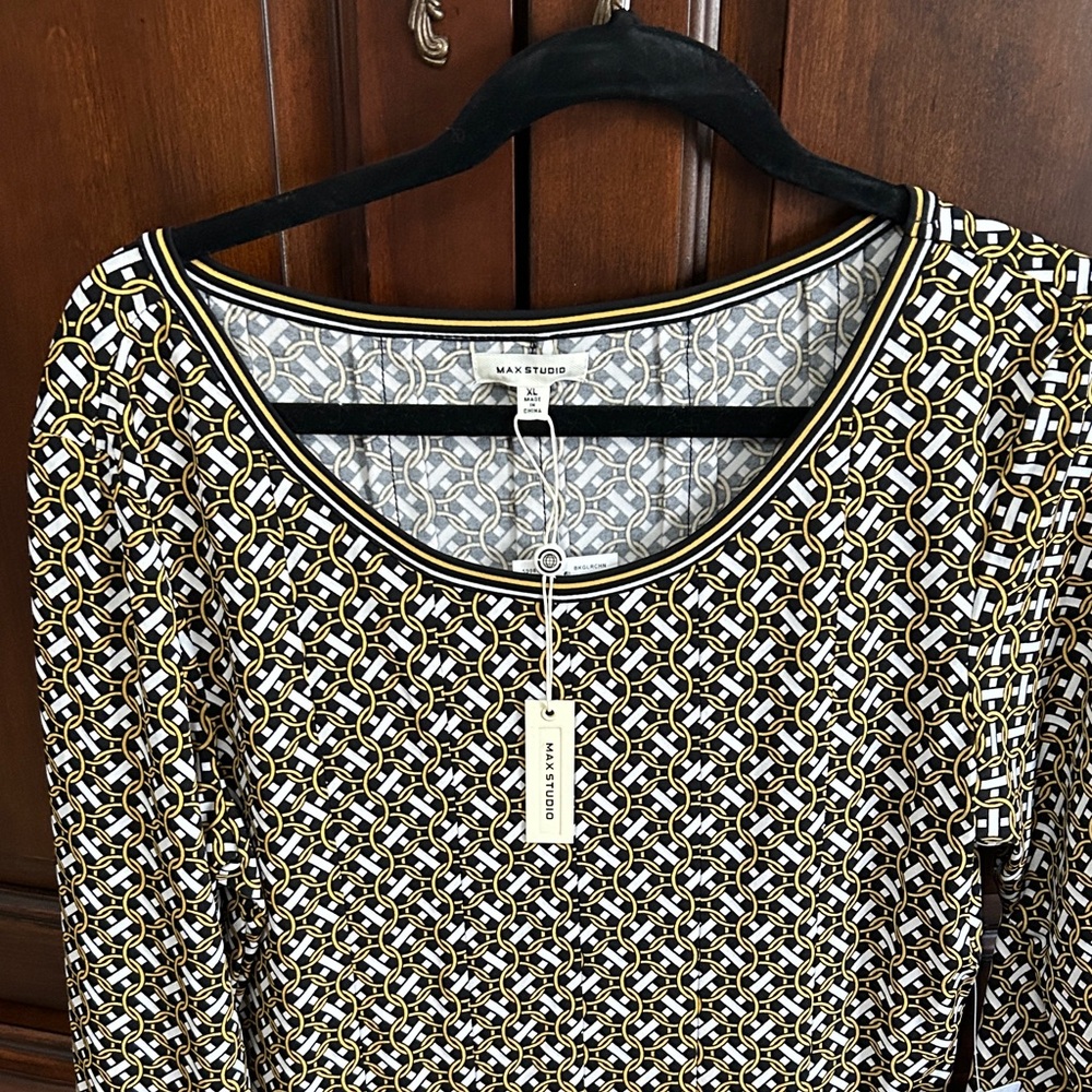 Max Studio Black and Gold Geometric Dress
